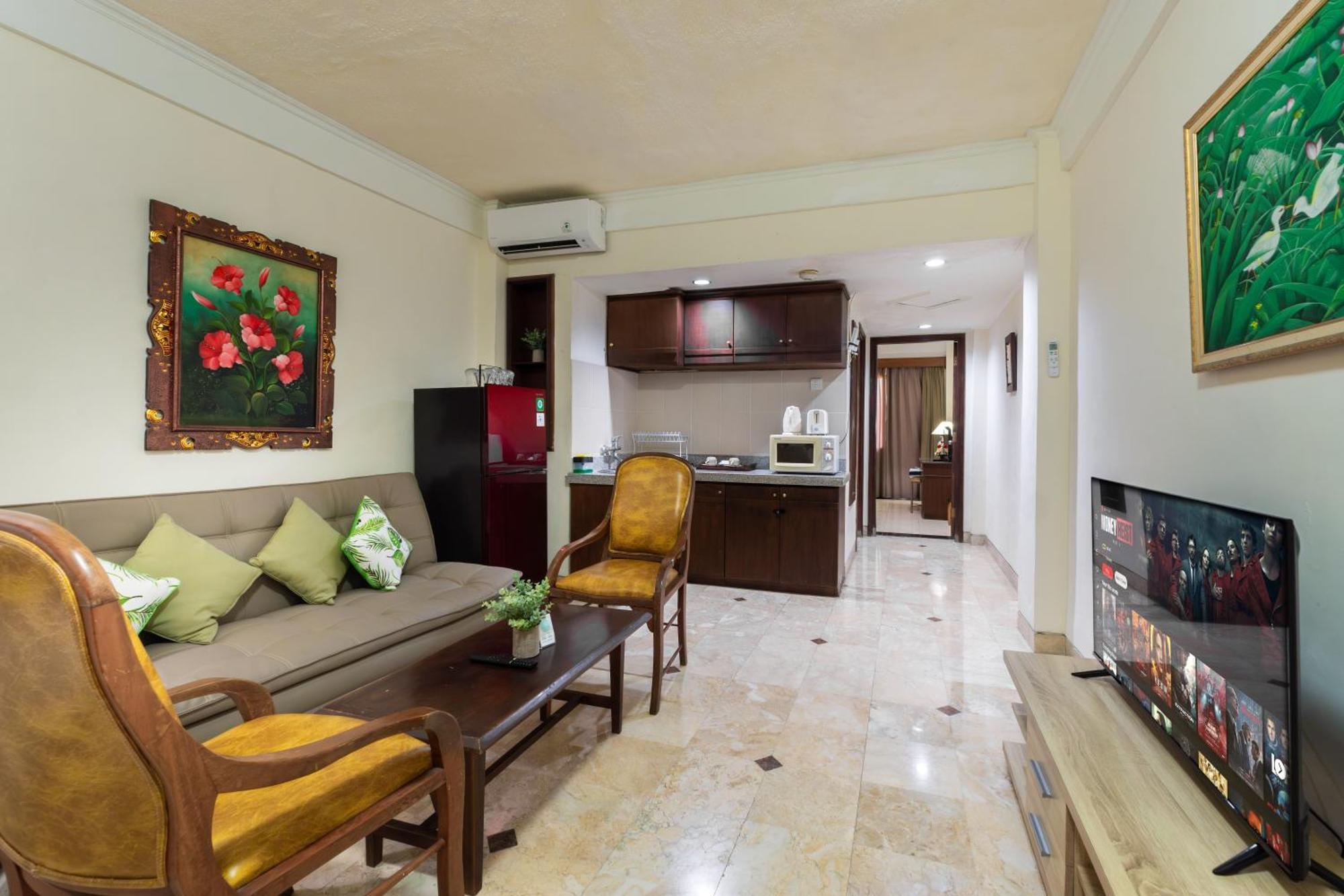 Private 6503 At The Jayakarta Apartment