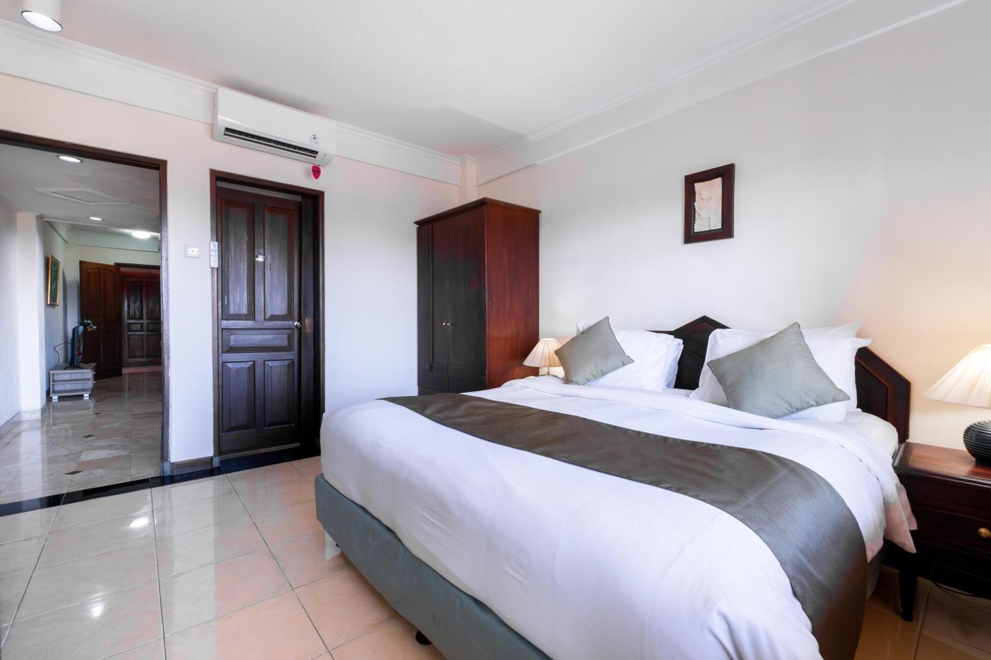 Private 6503 At The Jayakarta Apartment